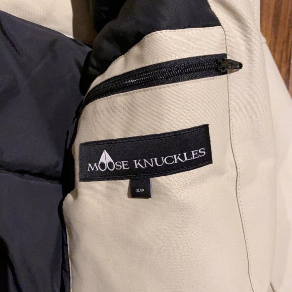 Authentic Moose Knuckles Debbie Bomber Jacket with Big Fox Fur, New w/ Tag! - Picture 7 of 13